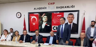 İYİ Parti'den istifa edenler CHP'ye katıldı