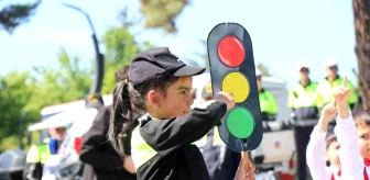 Bolu'da Karayolu Trafik Güvenliği Haftası Etkinliği Düzenlendi
