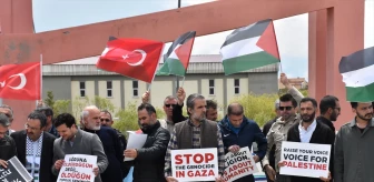 Van YYÜ'de İsrail'in Gazze'ye saldırılarını protesto
