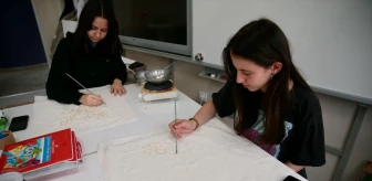 Bolu BİLSEM Öğrencileri Mum Batik Tekniğiyle Çalışmalar Yapıyor