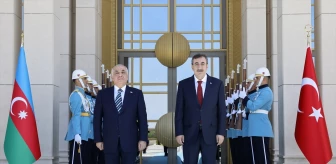 Cumhurbaşkanı Yardımcısı Cevdet Yılmaz, Azerbaycan Başbakanı Ali Asadov ile bir araya geldi