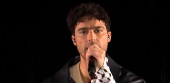 İsveçli şarkıcı Saade, Eurovision'da sahneye Filistin kefiyesi ile çıktı