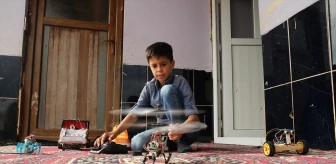 Hakkari'de robotik araç maketleri tasarlayan 14 yaşındaki genç TEKNOFEST'e davet edildi