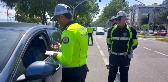 Tekirdağ'da Trafik Haftası'nda Jandarma ve Polis Bilinçlendirme Çalışması Yaptı