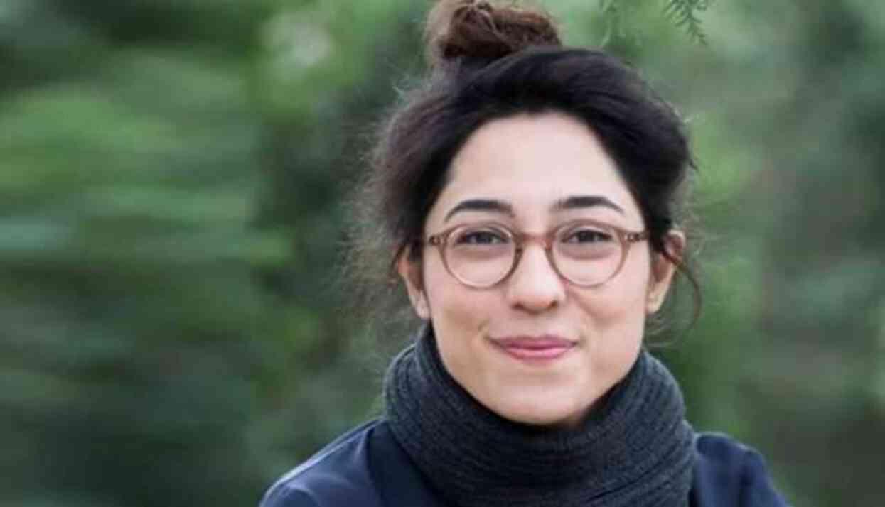 KALBEN VE SERA KADIGİL KARDEŞ Mİ? TİP'li vekil Sera Kadıgil ile şarkıcı Kalben kardeş mi? KALBEN VE SERA KADIGİL KARDEŞ Mİ? TİP'li vekil Sera Kadıgil ile şarkıcı Kalben kardeş mi?