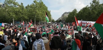 Paris'te Filistin Destekçileri İsrail'in Refah'a Yönelik Saldırısına Tepki Gösterdi