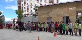 Şırnak'ta öğrenciler trafik haftasını emniyet müdürlüğünde kutladı