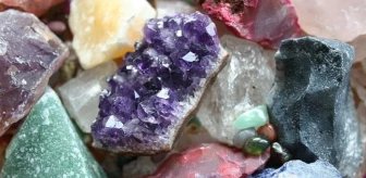 Doğal Taşların Özellikleri ve Faydaları: Hangi Kristal Ne İşe Yarar?