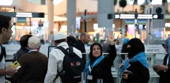 İstanbul Havalimanı'ndan Hac Kafilesi Dualarla Uğurlandı