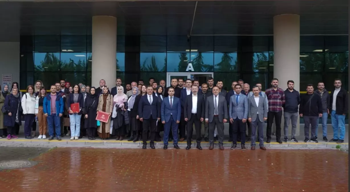 Karabük Üniversitesi Personeline Maaş Hesaplama ve SGK İşlemleri Kursu Verildi
