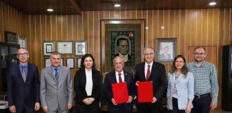 Kocaeli Üniversitesi Rektörü Prof. Dr. Nuh Zafer Cantürk, Atatürk Üniversitesi'ni ziyaret etti