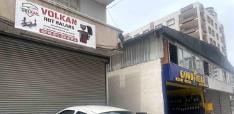 Adana'da maganda kurşunuyla hayatını kaybeden anne olayında saldırının yan dükkana yapıldığı ortaya çıktı