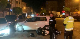 Karaman'da otomobil ile çarpışan motosiklet sürücüsü ağır yaralandı
