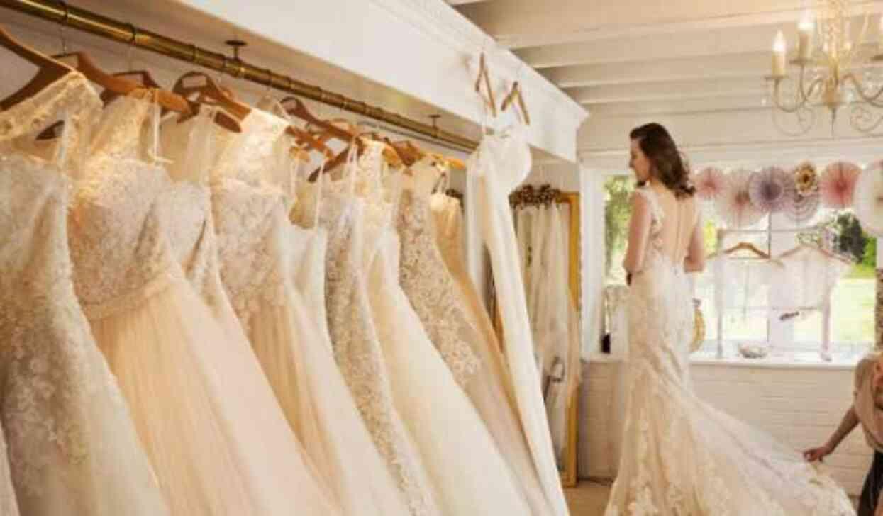 RÜYADA GELİNLİK GÖRMEK! Rüyada gelinlik görmek, giymek ne anlama gelir?