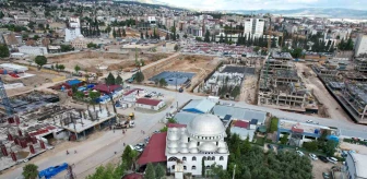 Kahramanmaraş'ta depremde yıkılan mahallede sadece birkaç bina ve cami ayakta kaldı