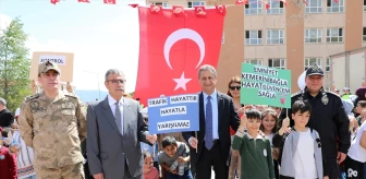 Bitlis'te Karayolu Güvenliği ve Trafik Haftası Etkinliği Düzenlendi