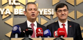CHP Genel Başkanı Özgür Özel, Kütahya Belediye Başkanı Eyüp Kahveci'yi ziyaret etti