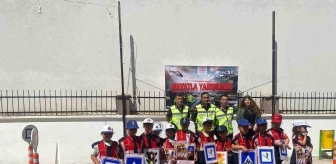 Aydın'da Anaokulu Öğrencilerine Trafik Semineri Verildi