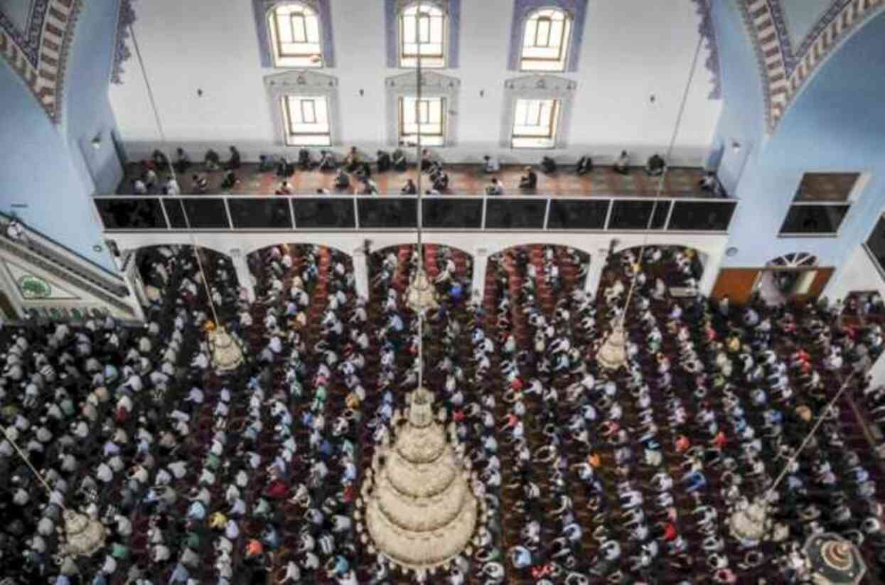 CUMA NAMAZI NASIL KILINIR, KAÇ REKAT? Cuma namazı farz mı, sünnet mi? Cuma namazı kılınışı! CUMA NAMAZI NASIL KILINIR, KAÇ REKAT? Cuma namazı farz mı, sünnet mi? Cuma namazı kılınışı!