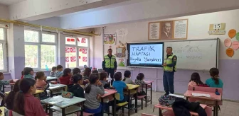 Develi'de Jandarma Ekipleri Öğrencilere Trafik Eğitimi Verdi