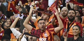 Galatasaray taraftarı, 4 dakikada kombineleri tüketti