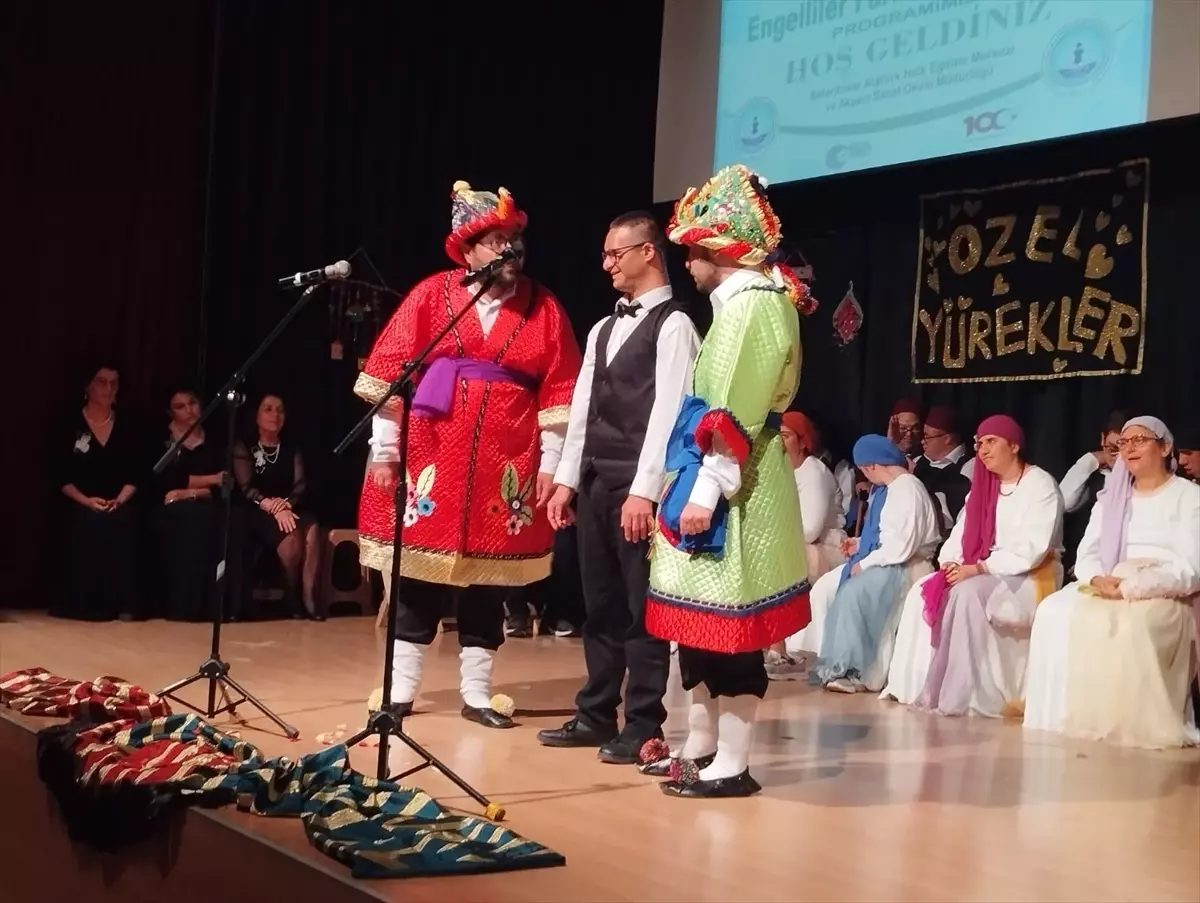 İzmir'de Engelliler Haftası etkinliği düzenlendi