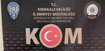 Kırıkkale'de Kaçak Ürün Ticareti Operasyonu: 38 Bin 800 Makaron ve Bin 555 Cinsel İçerikli Ürün Ele Geçirildi