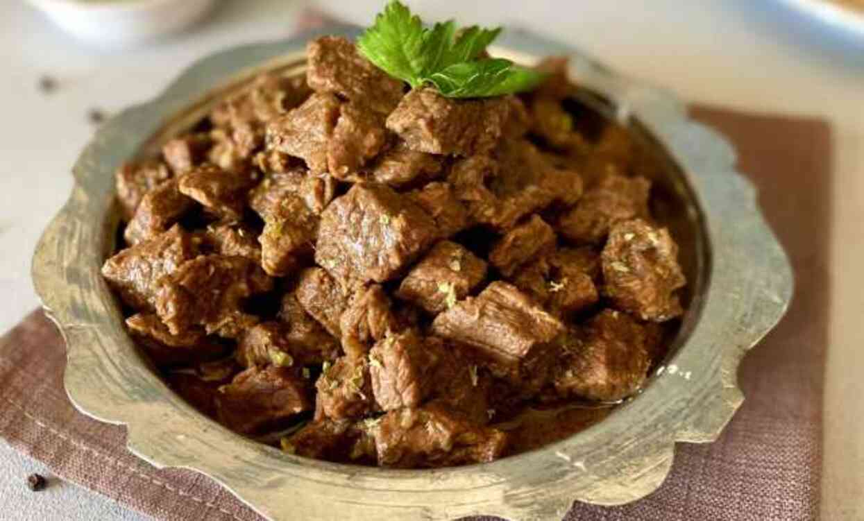 KURBAN ETİ YEMEK TARİFLERİ! Kurbanda dana etiyle neler yapılır? Yumuşacık kurban eti nasıl pişirilir? KURBAN ETİ YEMEK TARİFLERİ! Kurbanda dana etiyle neler yapılır? Yumuşacık kurban eti nasıl pişirilir?