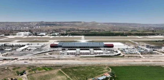 Kayseri Havalimanı'nda Nisan Ayı Yolcu ve Uçak Trafiği Açıklandı