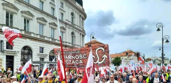Polonya'da çiftçiler AB tarım politikalarını protesto etti