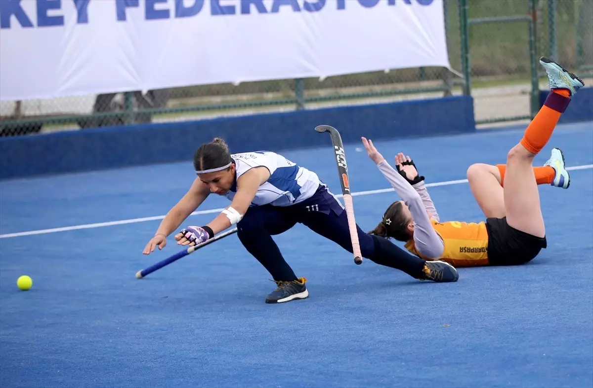 Açık Alan Hokey Süper Ligi Play-off Şampiyonluk Maçları Devam Ediyor