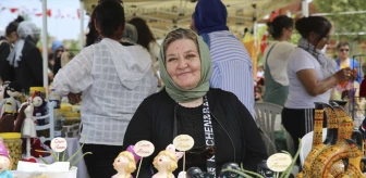 Ankara'da Anneler Günü dolayısıyla 'Kadın Emeği Pazarı' kuruldu