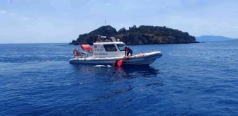 Bodrum'da Yunan adalarına yüzerek geçmeye çalışan kaçak göçmen yakalandı