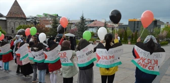Erzurum'da İsrail'in Gazze'ye saldırılarını protesto eden hekimler ve öğrenciler yürüyüşe devam ediyor