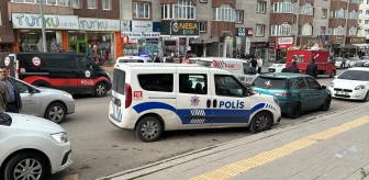 Erzurum'da trafikte çıkan yol verme kavgasında 1 kişi bıçakla yaralandı