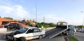 Kırşehir'de istinat duvarına çarpan otomobilin sürücüsü hayatını kaybetti