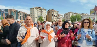 Kırşehir'den 104 Kişilik İlk Hac Kafilesi Dualarla Uğurlandı