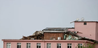 Trabzon'da fırtına sonucu hastane çatısında hasar oluştu