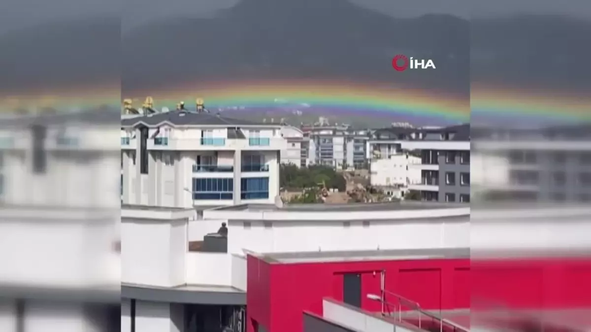 Yağmur sonrası oluşan gökkuşağı hayran bıraktı