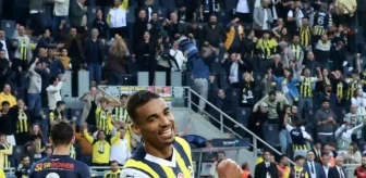 Fenerbahçe'nin Alexander Djiku, Kayserispor maçında gol attı