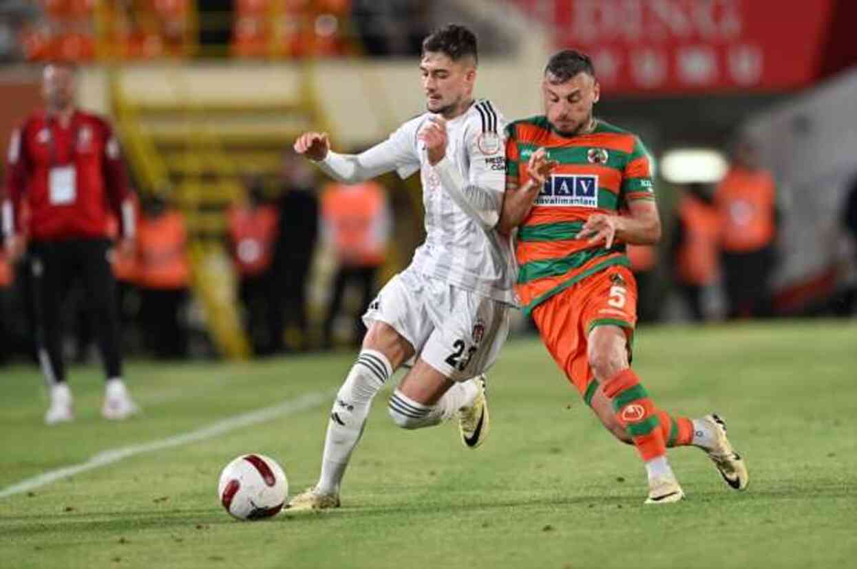 Corendon Alanyaspor - Beşiktaş maçından kareler!
