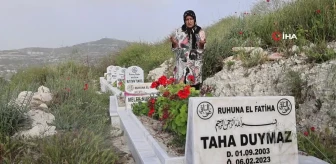 Depremde 3 evladını kaybeden Taha Duymaz'ın annesinin buruk Anneler Günü