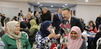 Eskişehir Valisi Hüseyin Aksoy, Anneler Günü'nde şehit anneleriyle buluştu