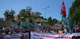 Gazze'ye yönelik saldırılar İstanbul'da protesto edildi