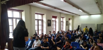 Kars'ta AFAD Ekiplerince Üniversite Öğrencileri Bilgilendiriliyor