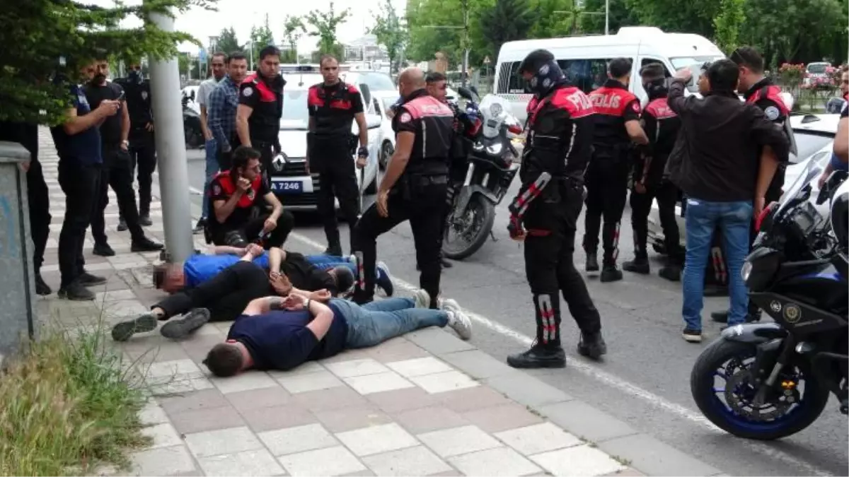 Malatya'da polis kovalamacası sonucu kaza: 3 kişi gözaltına alındı