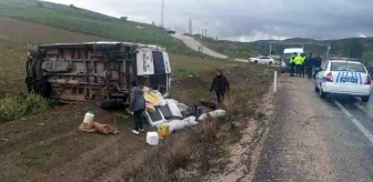 Ankara'da Minibüs Kazası: 9 Kişi Yaralandı