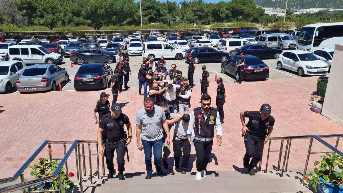 Bodrum'da Silahlı Kavga: 1 Ölü, 2 Yaralı