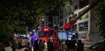 Tekirdağ Çorlu'da Apartmanda Yangın: Vatandaşlar İtfaiye Merdiveniyle Kurtarıldı