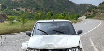 Adıyaman'da Otomobil Çarpışması: 2 Kişi Yaralandı